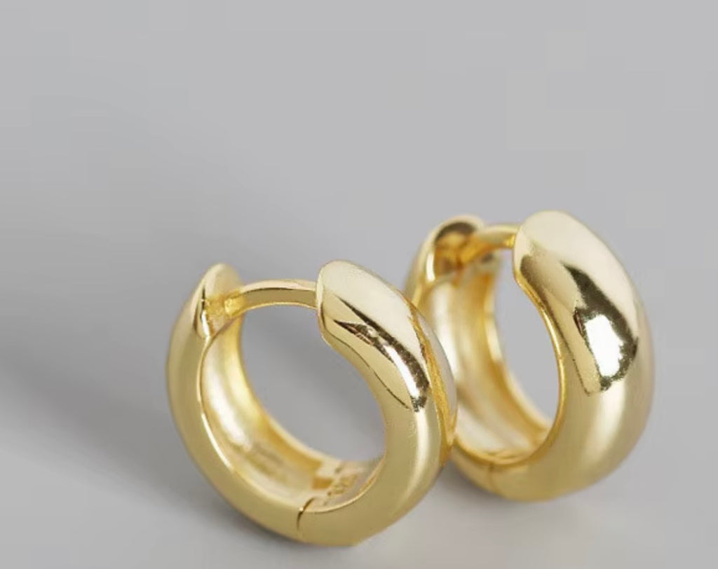 Minimalist Silver Hoops - 8mm Everyday Earrings