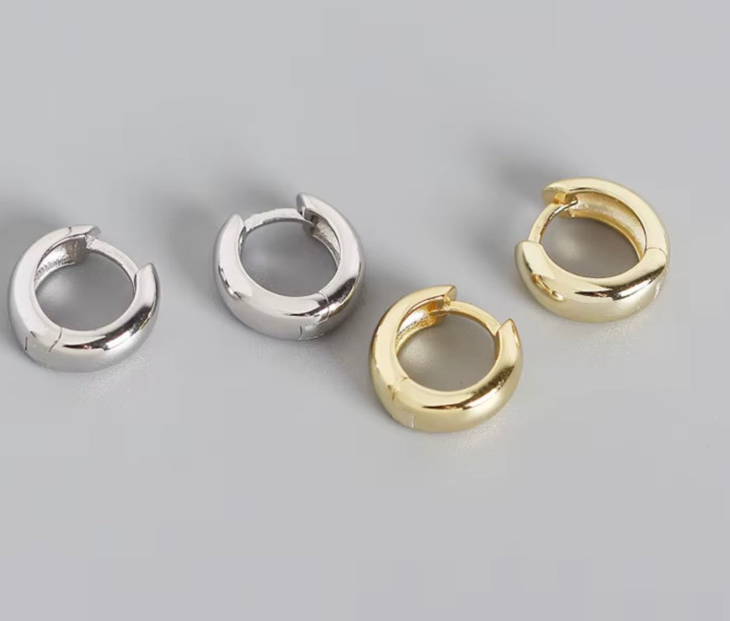 Minimalist Silver Hoops - 8mm Everyday Earrings